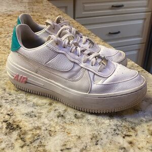 ￼Womens Air Force ones